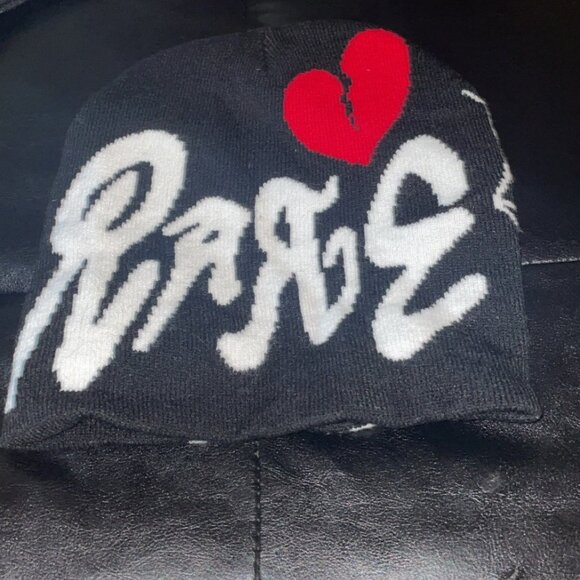 Black and white y2k vintage beanie - Picture 2 of 2